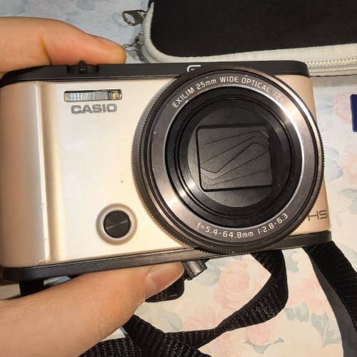 CASIO EX-ZR3500 數碼相機🔥 两个电池一个记忆卡