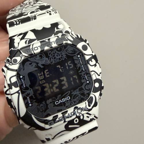 二手  停產G-Shock DW-5600GU-7  十八吉祥物色珍藏版