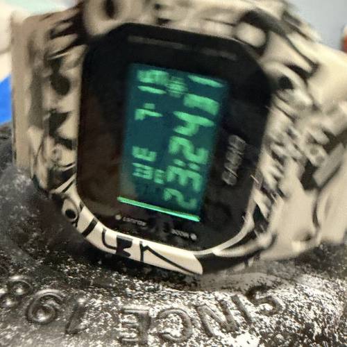 二手  停產G-Shock DW-5600GU-7  十八吉祥物色珍藏版