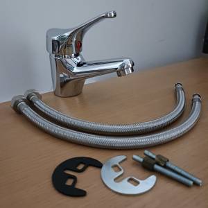 鋅盆水龍頭連軟喉及安裝配件 tap / faucet