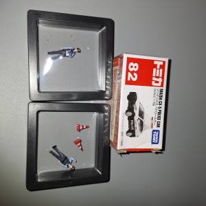 Takara Tomy Tomica No. 82 合金小汽車，模型廣島縣巡邏車 + 1/64 Figure 警察 x2