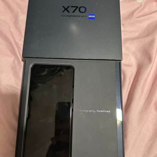 Vivo X70 Zeiss Lens 5G港行