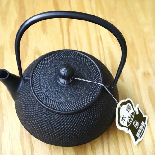日本製 Iwachu 岩鋳 鉄瓶 0.9L 黑色 南部鐵器煮水器鐵煮水壼鐵茶壼 可直火或電磁IH...