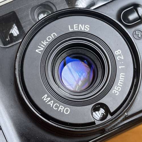 Nikon one touch Macro AF 35mm f/2.8 全自動菲林相機