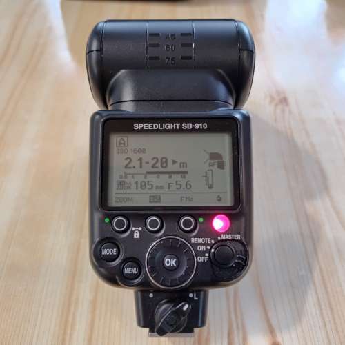 Nikon SB910