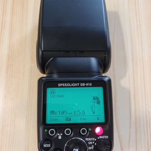 Nikon SB910