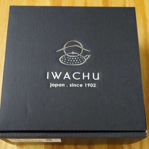 日本製 岩鋳 Iwachu 急須 0.32L 南部鉄器 粉紅櫻花銀色 南部鐵器鐵茶壼