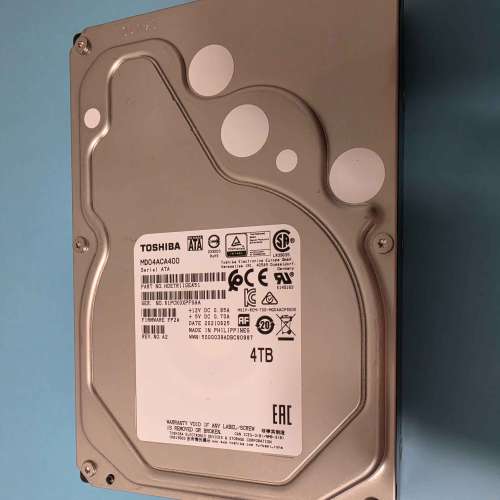 Toshiba HDD 4TB + Western Digital Blue 4TB