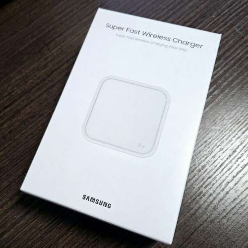 Samsung三星無線閃充充電板 P2400 15W包括旅行充電器