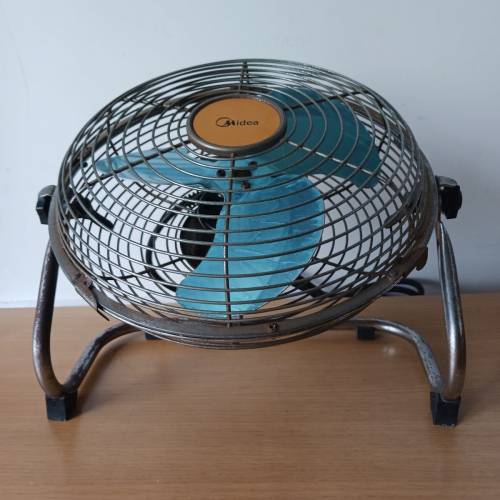 Midea FE25-C1 10吋強力座檯/座地風扇 desk fan (strong wind)
