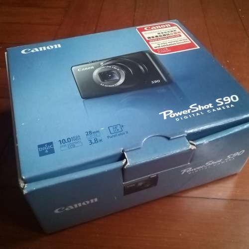 新淨 ( 絶版 ) Canon  S90  CCD  數碼相機一盒