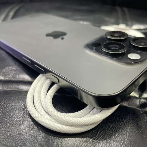 99%New iPhone 16 Pro 512GB 黑色 電池效能93% 有配件 自用首選超值