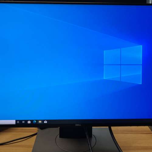 Dell UltraSharp U2419H 24吋顯示器，2020年11月出廠，支援DP、HDMI接口，螢幕大，...