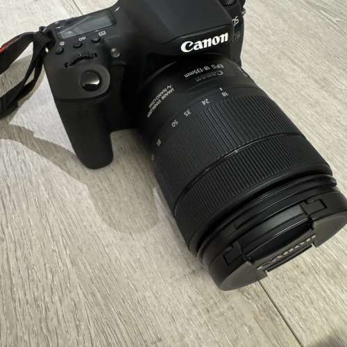 Canon 77D 18-135mm