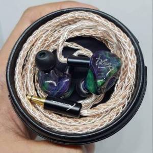 Kinera Idun deluxe Limited 全球限量 500 對 全穩定木外殼