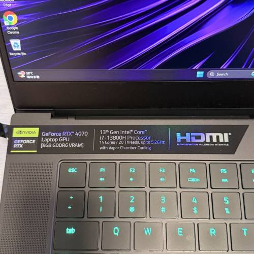 雷蛇Razer Blade 15  RTX 4070 i7-13800H 32Gb 1TB SSD QHD 240Hz display