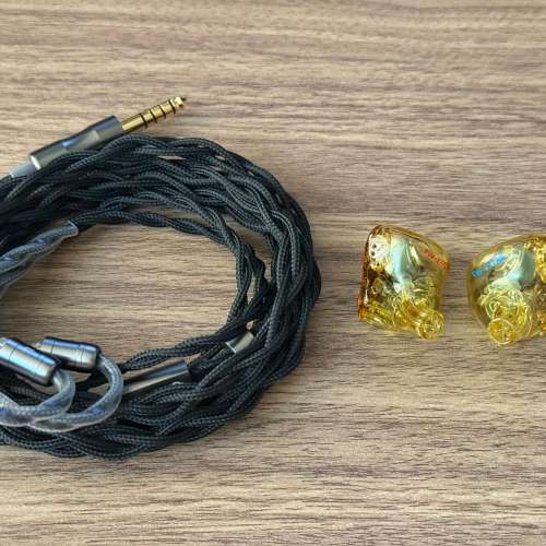 AROMA Audio Fei Wan 混合單元入耳式耳機