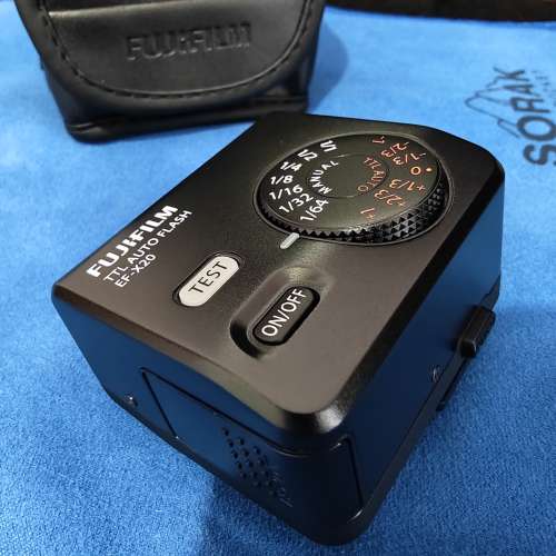 Fujifilm EF-X20 flash
