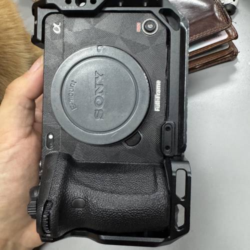 9成新 sony fx3 連收音手柄+2粒原廠電  同tilta cage