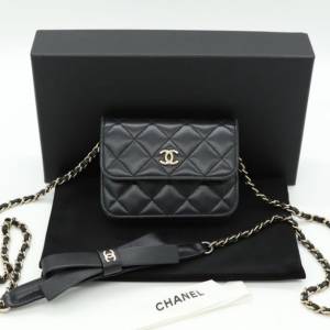 Chanel 香奈兒 經典雙CLOGO小羊皮蝴蝶結鍊帶斜背卡包 WOC