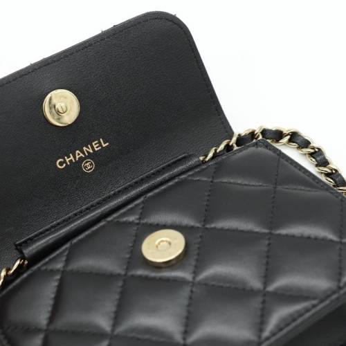 Chanel 香奈兒 經典雙CLOGO小羊皮蝴蝶結鍊帶斜背卡包 WOC