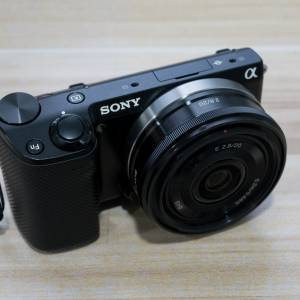 Sony NEX-5R 連 E 20mm f/2.8 輕巧餅鏡組合 (APS-C 隨身機)