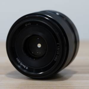 Sony E 35mm f/1.8 OSS