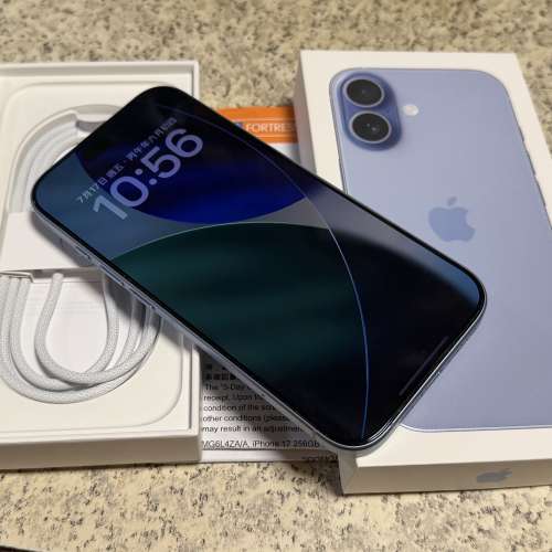 99%新 行貨 iPhone 17 藍色
