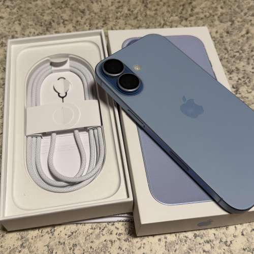 99%新 行貨 iPhone 17 藍色