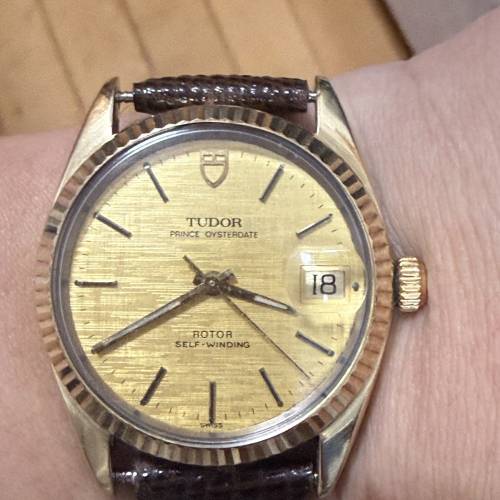 Tudor 75205 金套 布紋面 淨錶 送靚皮帶 原裝包金扣 $6999