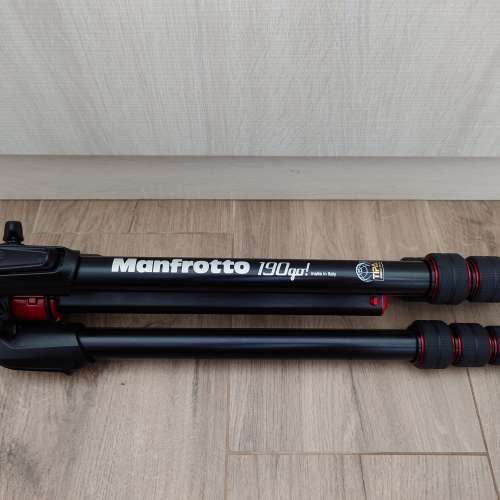 Manfrotto 190 Go! M-series Tripod (MT190GOA4) 鋁合金製造四節(扭轉鎖)式三腳架