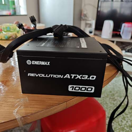 REVOLUTION  ATX3.0 1000w  火牛