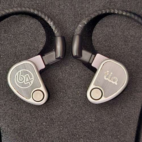 64 audio U12t  +  effect audio thor silver ii 8 wire 2.5mm
