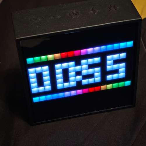 90%新 IPS Tube TFT 時鐘可播影片/相片 + Divoom Timebox Evo 16 x 16 LED藍芽喇叭