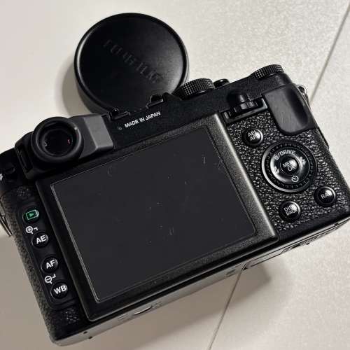 Fujifilm X-10
