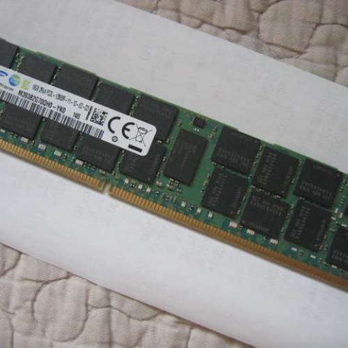 SAMSUNG 16GB 2Rx4 PC3L-12800R DDR3 Server RAM Module M393B2G70QH0-YK0