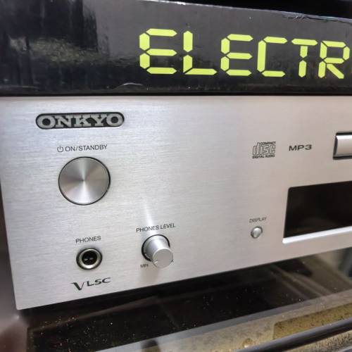 安桥c7030CD机