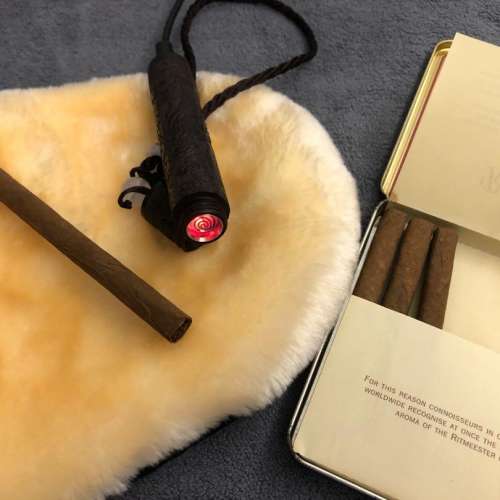Retro Sandalwood Air-Blowing Electric Lighter &ndash; Windproof Flameless