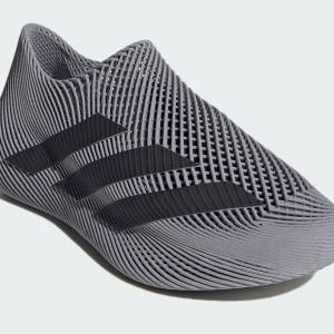 [[不議價]] 正牌 正版 Adidas KJ8978 95%新 43号