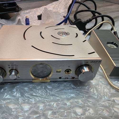 IFi  PRO iDSD Signature 旗艦級座檯解碼連耳擴一體機
