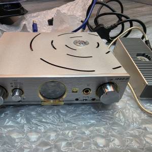 IFi  PRO iDSD Signature 旗艦級座檯解碼連耳擴一體機