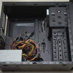 Cooler Master 電腦機箱（送CD rom+450W火牛）