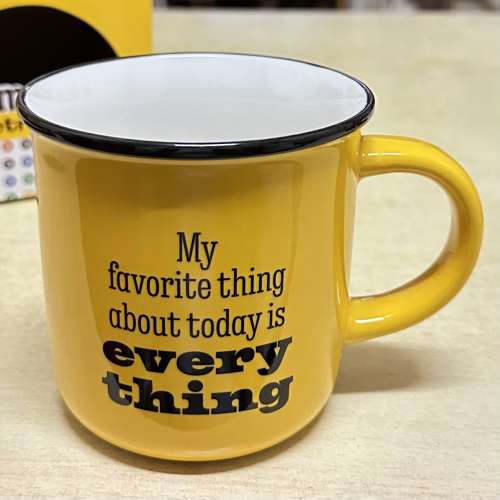 全新：M&M&rsquo;s Yellow Retro Mug 450ml 黃色復古陶瓷杯