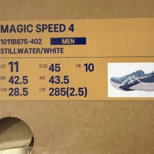 98% 新 Asics Magic Speed 4 淺藍色配白色