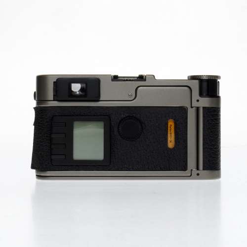 Leica CM ZOOM 35mm Film Camera Vario Elmar 35-75mm #9213