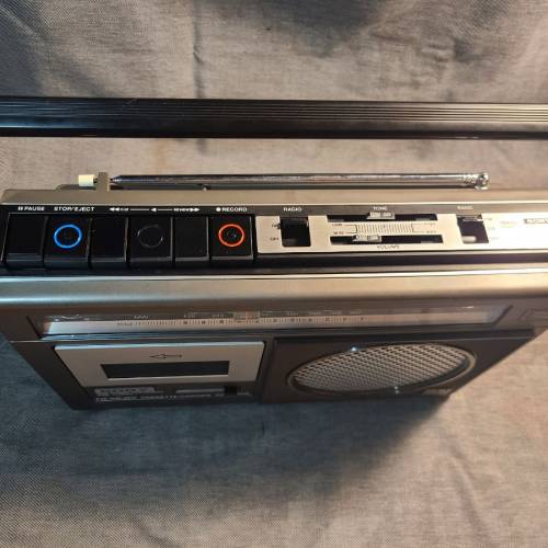 SONY索尼收錄音機，CF一370S