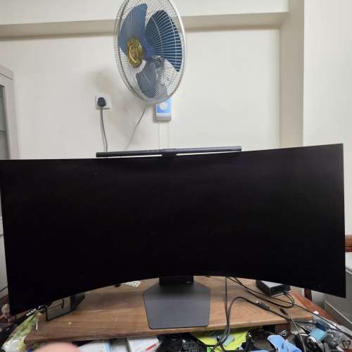 LG 45GX950A 45吋 240Hz 弧形 OLED 電競顯示器