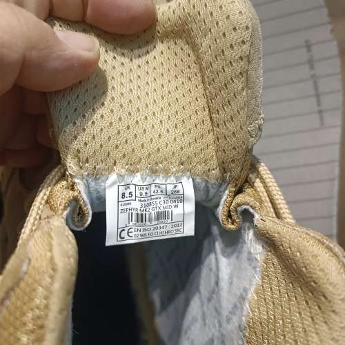 德國LOWA中筒Goretex防水透氣軍靴(EUR42.5)