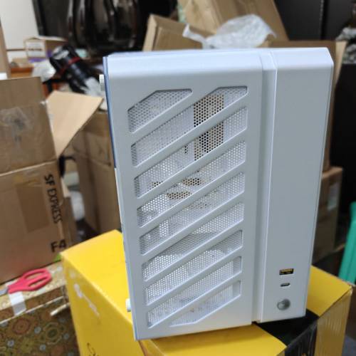 機械大師 C24 方糖 蕾姆圖案版 ITX 機箱