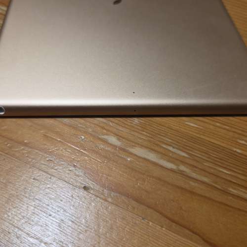 I pad 8代，128 wifi版粉红色95％新連apple pen